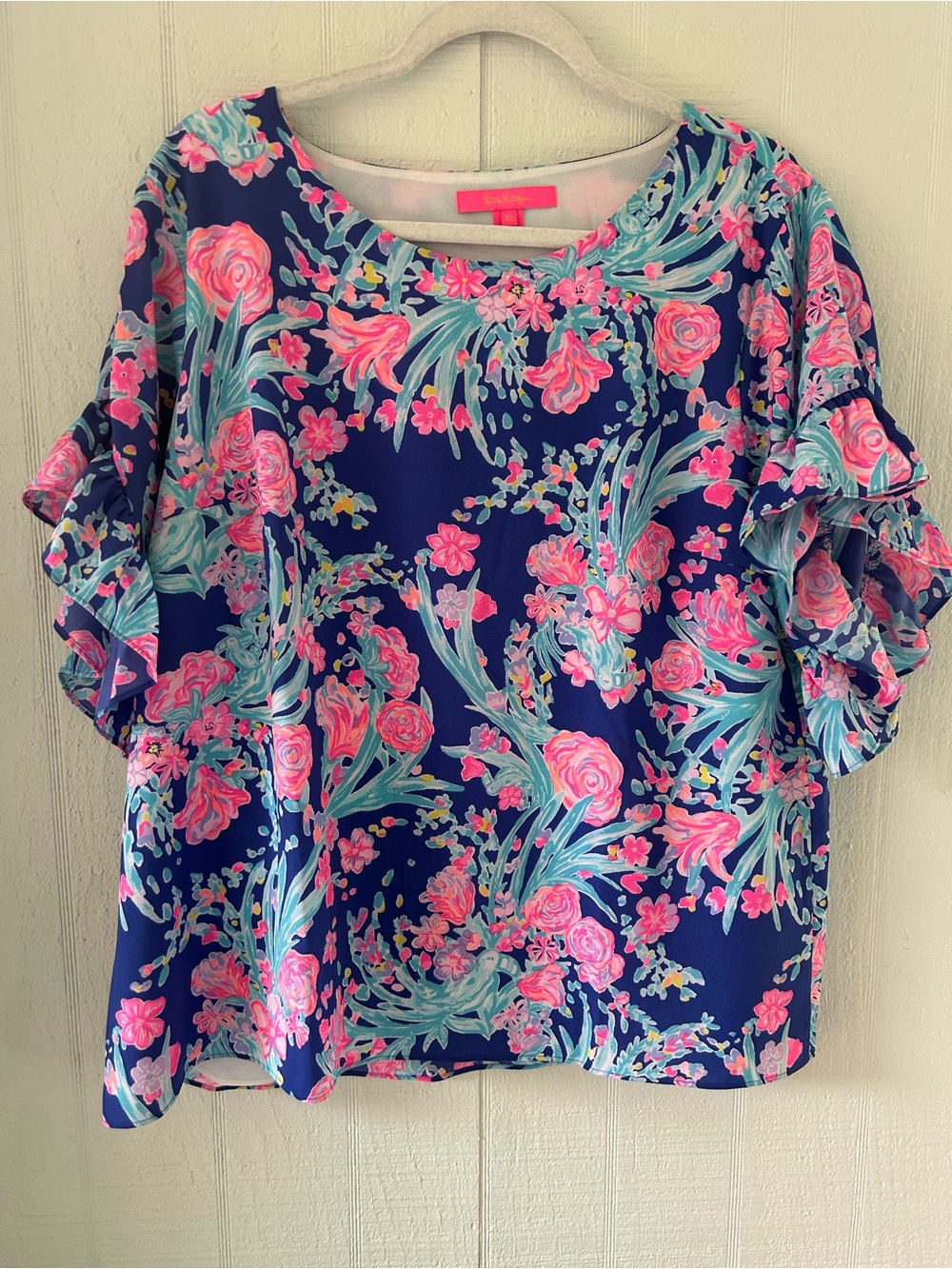 Lilly Pulitzer Blouse Ruffle Sleeve Darlah Top Sz XL Blue and Pink Floral Print - Picture 8 of 9